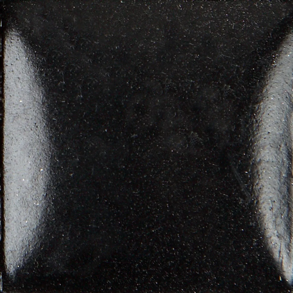 Duncan OS476 Black Opaque Bisq-Stain