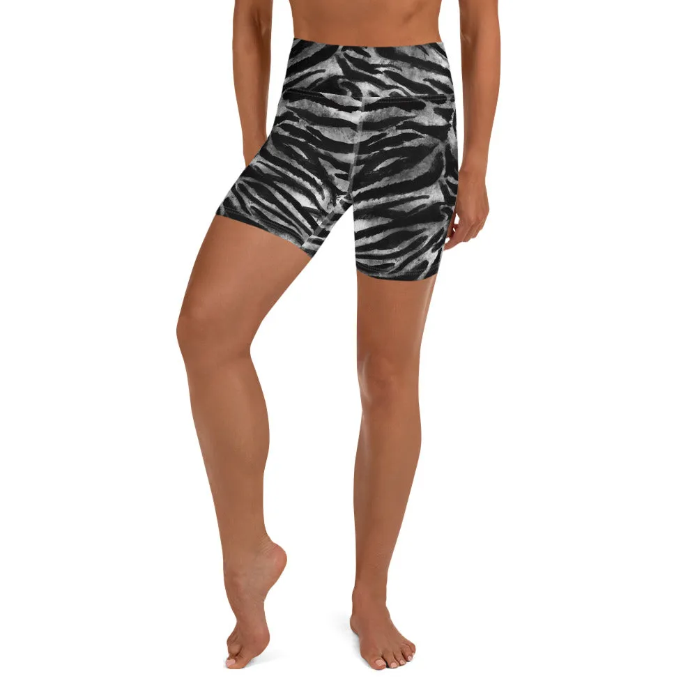 Grey Tiger Striped Yoga Shorts, Animal Print Women's Short Fitness Tights-Made in USA/EU