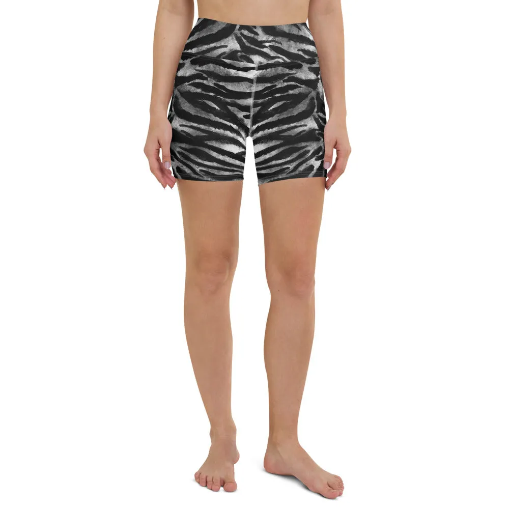Grey Tiger Striped Yoga Shorts, Animal Print Women's Short Fitness Tights-Made in USA/EU