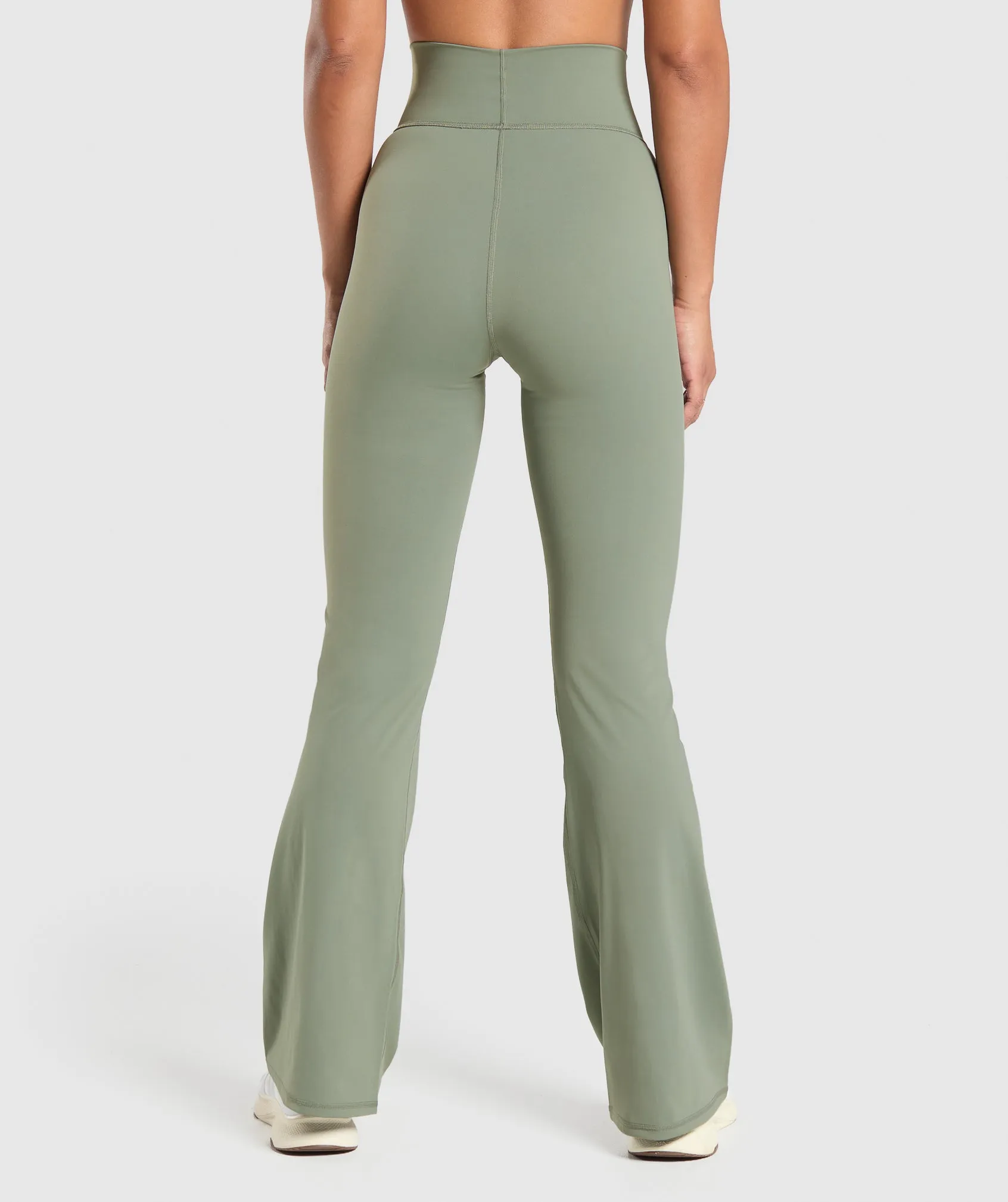 Gymshark Elevate Flared Leggings 2.0 - Unit Green