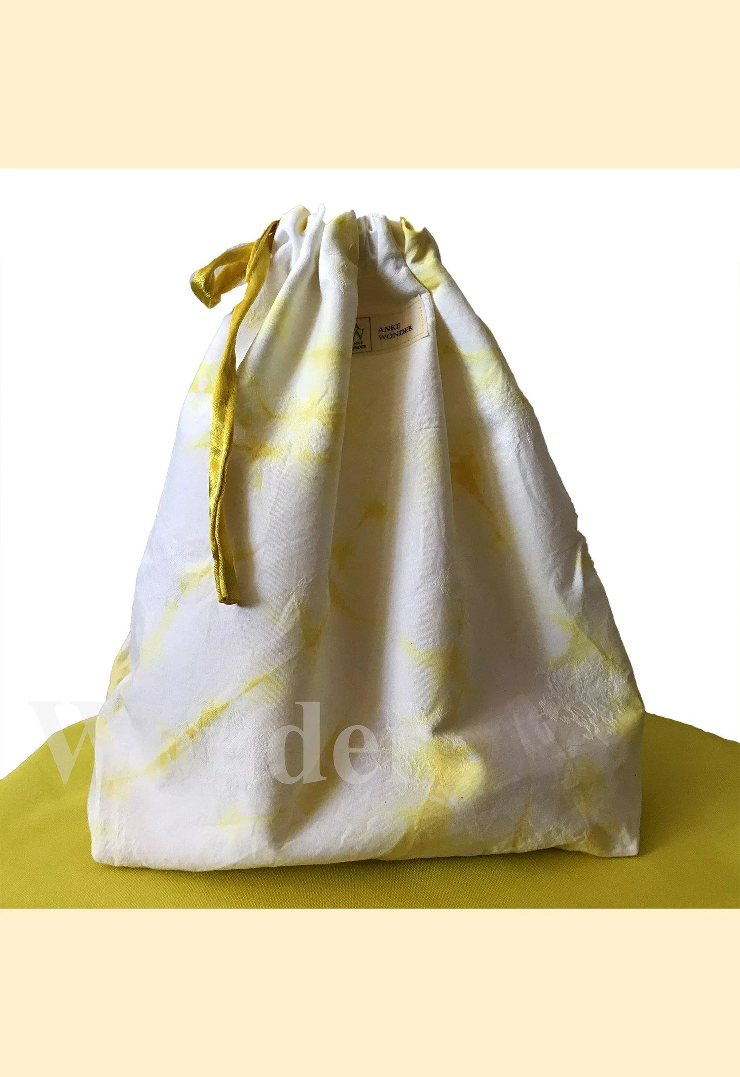 Naturally dyed drawstring bag
