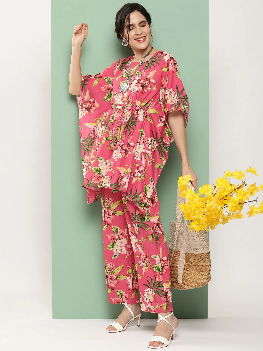 Pink Floral Print Kaftan Kurta With Pink Floral Print Palazzo.