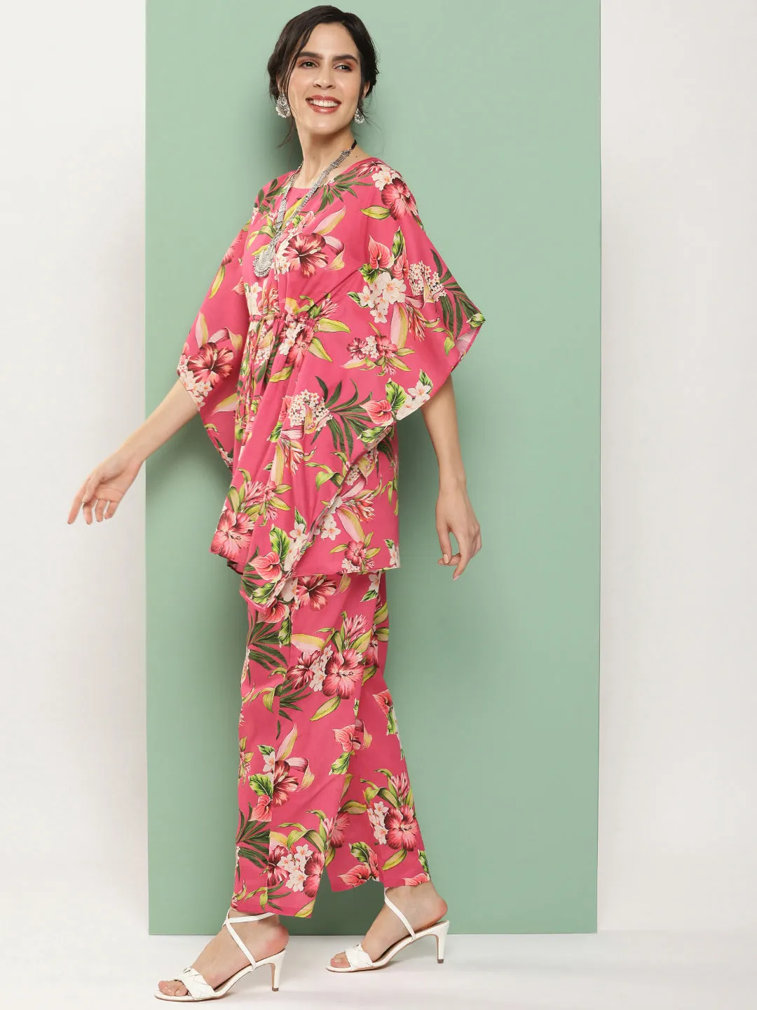 Pink Floral Print Kaftan Kurta With Pink Floral Print Palazzo.