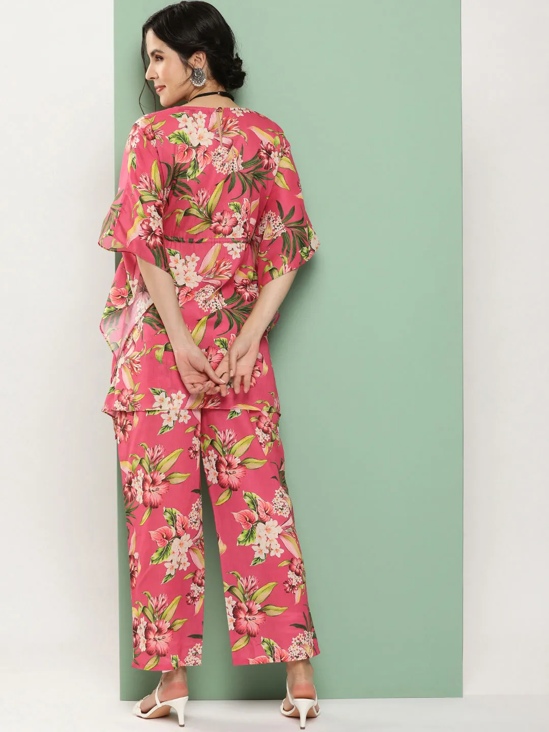 Pink Floral Print Kaftan Kurta With Pink Floral Print Palazzo.